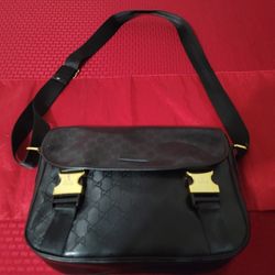 Gucci Messenger Bag In Black 207132 369988 $500 Pickup In Oakdale 