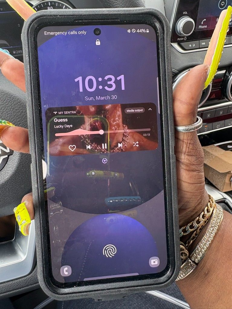 Samsung S24 FE 