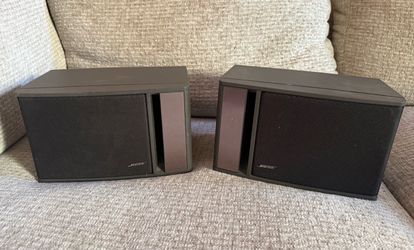 Bose Model 141 Full-Range Bookshelf Speakers 2 Speaker Pair Untested