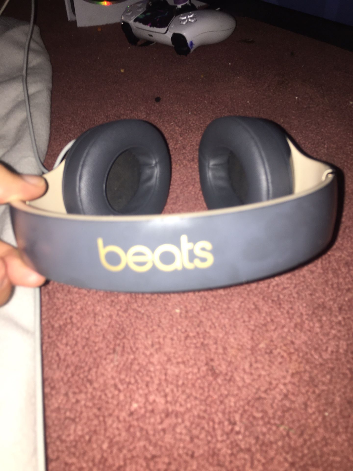 Studio Beats (PICKUP ONLY)