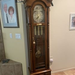 ⏰ Classic 1990s Ridgeway Grandfather Clock — A Timeless Statement Piece