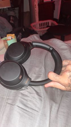 black Sony WH-1000XM4 wireless noise-canceling over-ear headphones