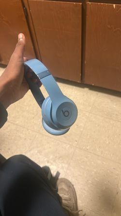 Beats Solo 4