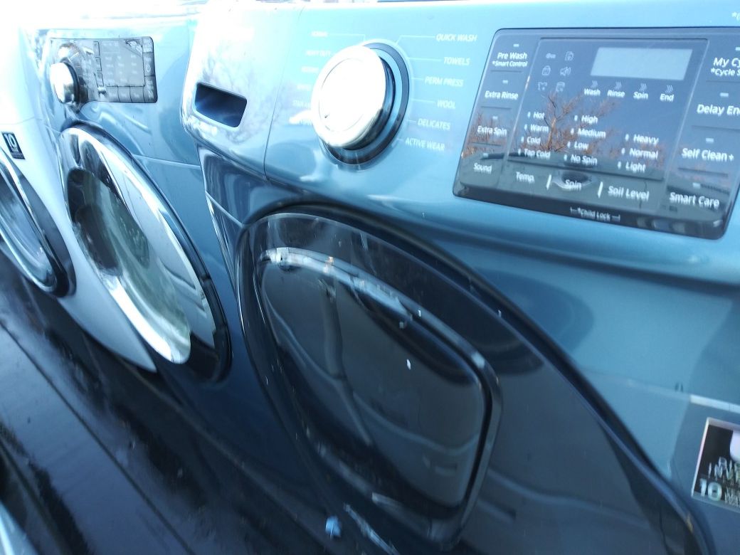 2019 almost like new Samsung's best sky blue biggest loads washer and matching dryer set 2 pieces one prize
