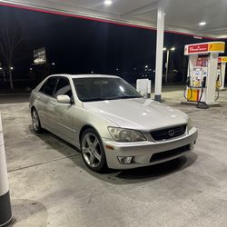 2002 Lexus IS 300