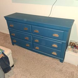 3pc Dresser And Nightstand 