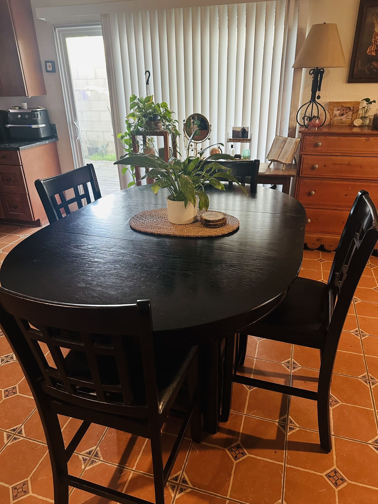 Wooden Expanding Table