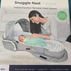 Baby Delight Snuggle Fest Traveler
