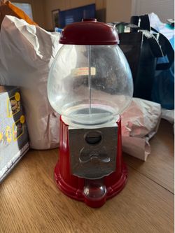 Vintage carousel gum machine working
