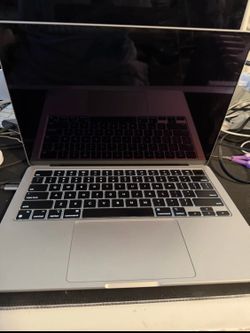 Apple MacBook Air M2 16GB 256GB Silver BROKEN SCREEN READ A2681
