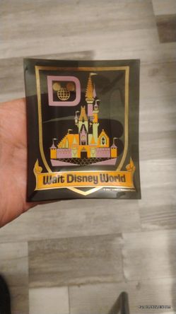 Vintage Disney Ash Tray 15$