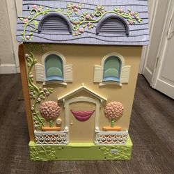 Dollhouse 