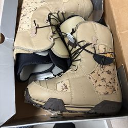 Burton Snowboard Boots Youth Size 6