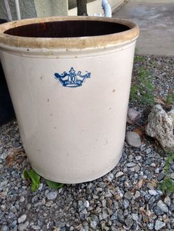 Crock for olives,vintage
