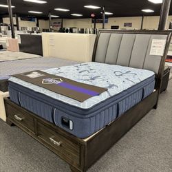 Queen Size Storage Bedframe. 🚚WE DELIVER🚚