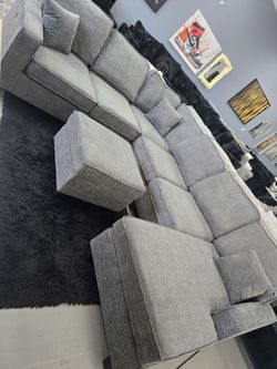 ✨️ Sectionals, 2pc Sofas ✨️ Furniture Queen Bedrooms, Dining Avail