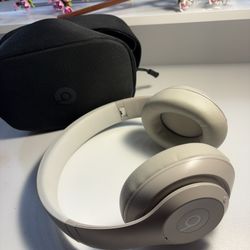 Beats Studio pro