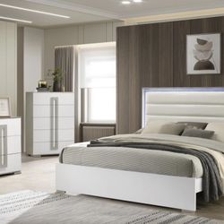 Italian lacquer bedroom set — sleek, glossy, and ultra-luxurious ✨
