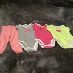 Infant Baby Girls Onesies Size 6months 7 Pieces 
