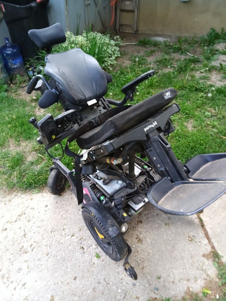 PERMOBIL F3 CORPUS POWER CHAIR