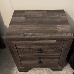 Side Tables 