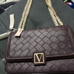 Victoria Secret NWT.  Chain Straps. Original  79.95