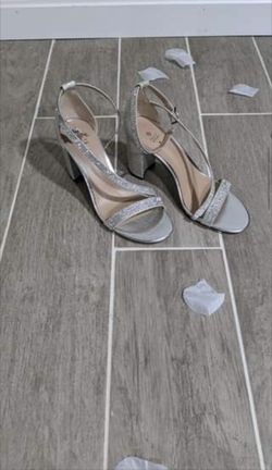 Call it spring Size 6