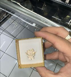14k Gold Hello Kitty Ring