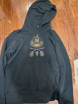 Medium size Uniqlo hoodie for men and women ( please follow my page all brand new )