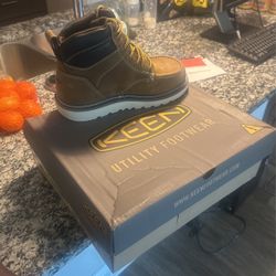Keen Utility Footwear  CINCINNATI SIZE 9