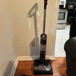 Shark Hydrovac Messmaster