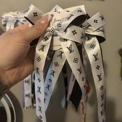 Headbows 