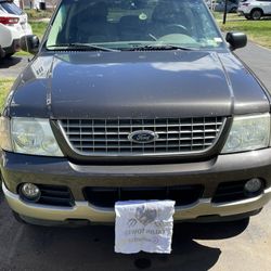 2005 Ford Explorer