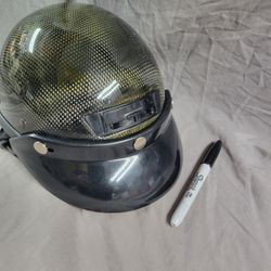 Carbon Fiber Style Motorcycle/Scooter Helmut With Visor