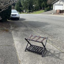 Wooden AirBnB Hotel Motel Bedroom Luggage Suitcase Rack Stand like New 