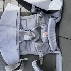 Ergo baby carrier