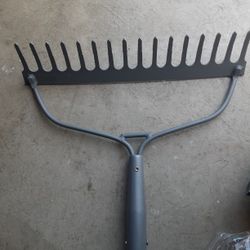  New Shovels And Rakes