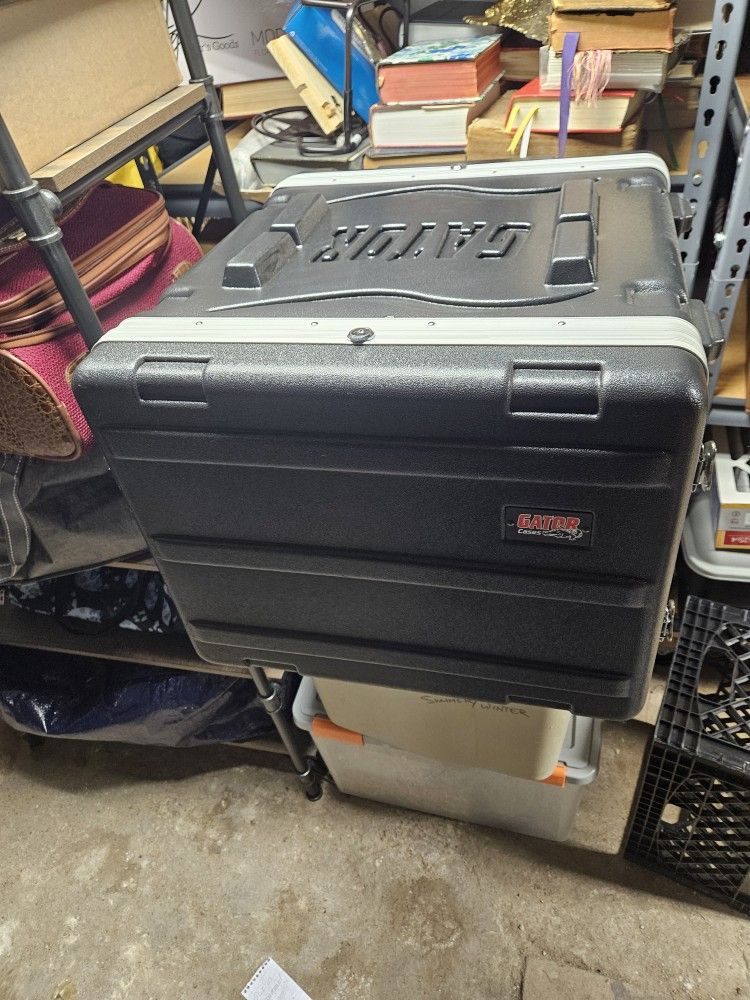 Gator GR-8L Standard Locking Rack Case