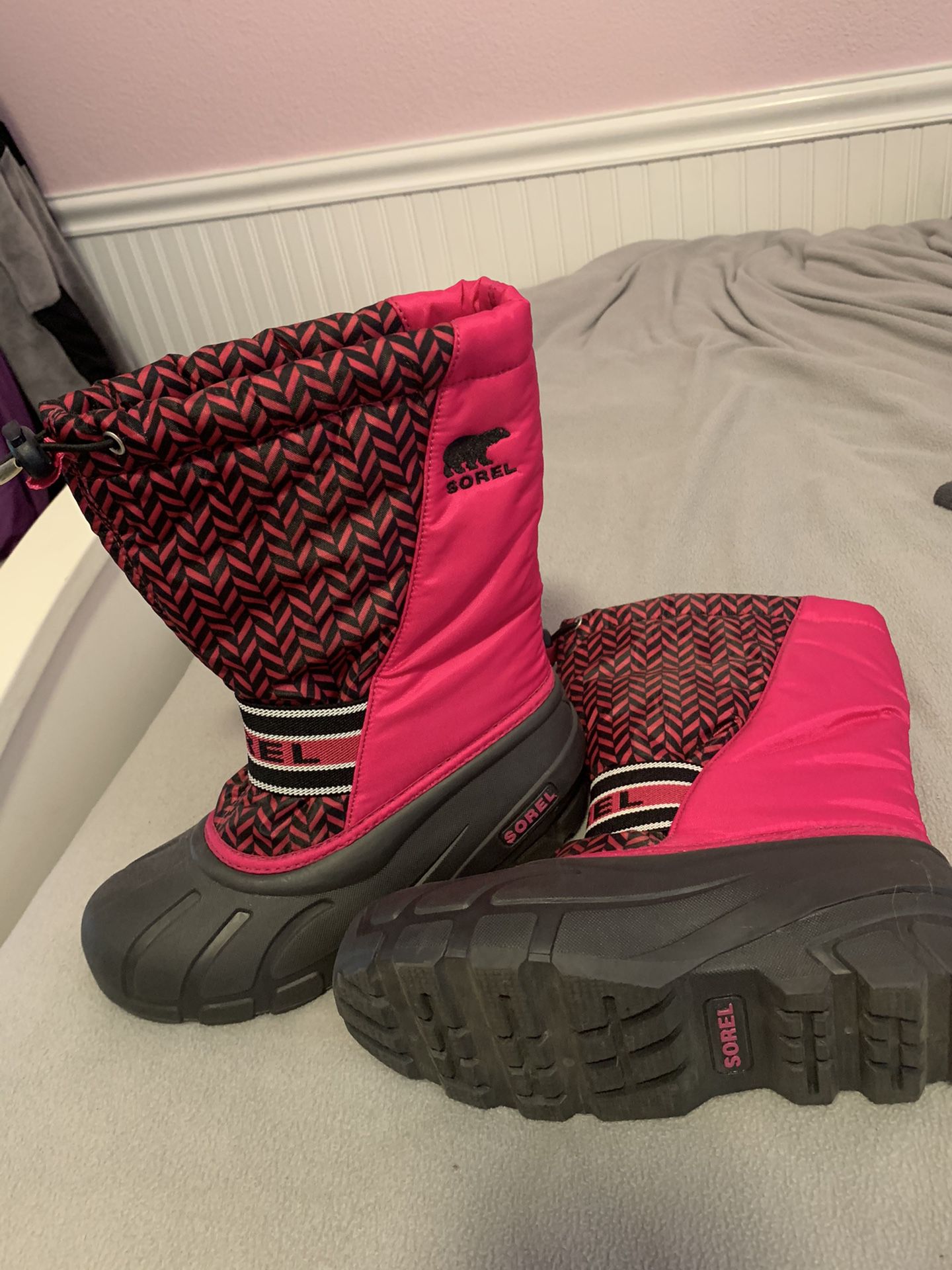 Sorel snow boots.