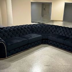 Black Tufted Sectional (Left and right) 