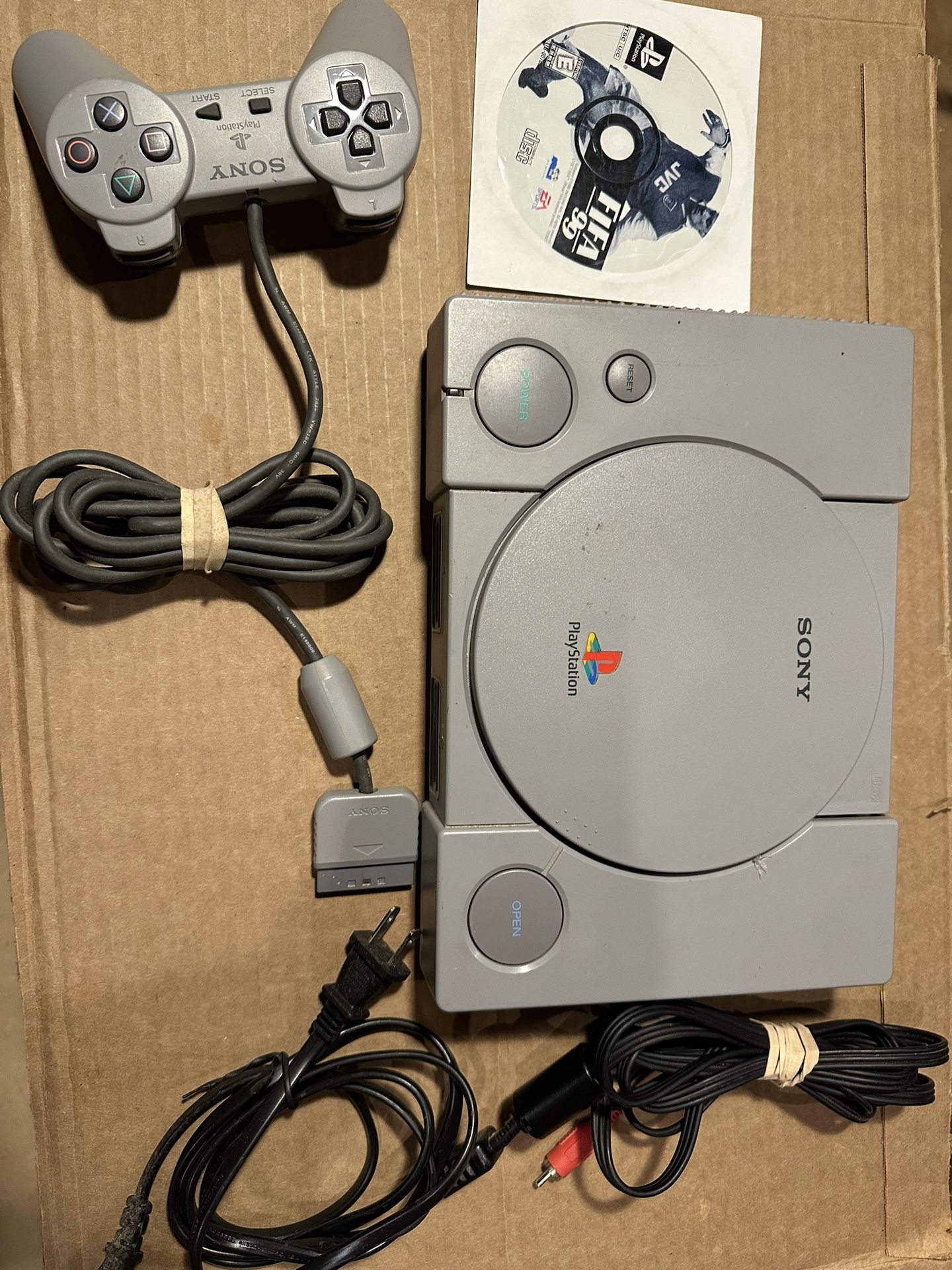 Sony PlayStation 1 PS1 Gray Console Gaming SCPH-7501 W/Controller & Cables WORKS