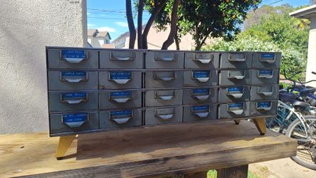 Metal storage cabinet/ organizer/tools