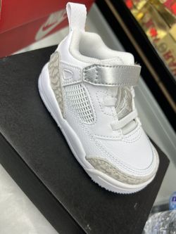 Jordan Spizike Low