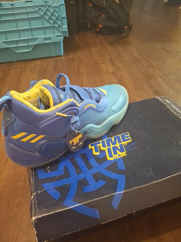 Mens 11 Adidas