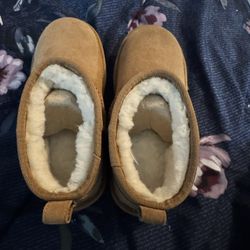 UGG Boots - Brand New Never Worn