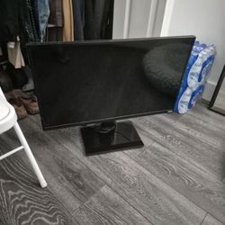 VIZIO SmartTV 32" $100!