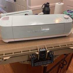 Used Cricut Explorer Air 2