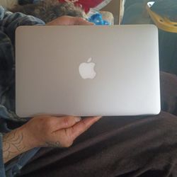 Apple Mac Book Air 