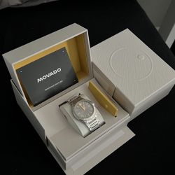 Movado Museum / Museum Classic with a stainless-steel bracelet