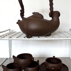 Chinese Yixing Style Fish Teapot Set Brown Clay 1 Teapot 4 Cups 4 Saucers